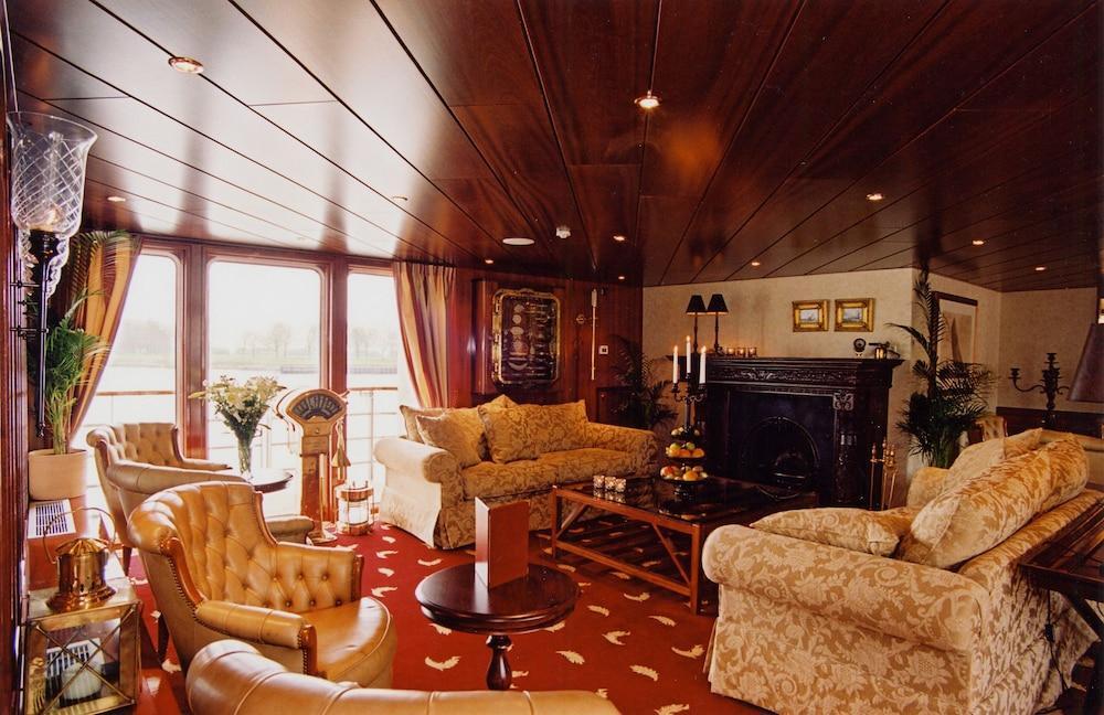 Crossgates Hotelship 3 Star - Osthafen - Frankfurt 美因河畔法兰克福 外观 照片